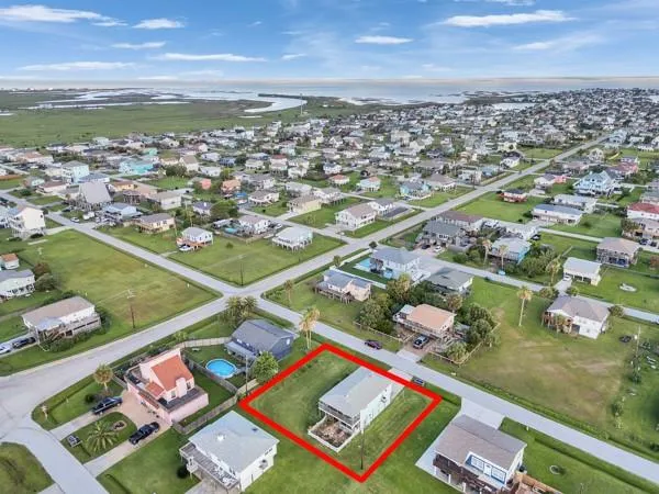 16531 Lewis Scott Road Jamaica Beach, TX 77554