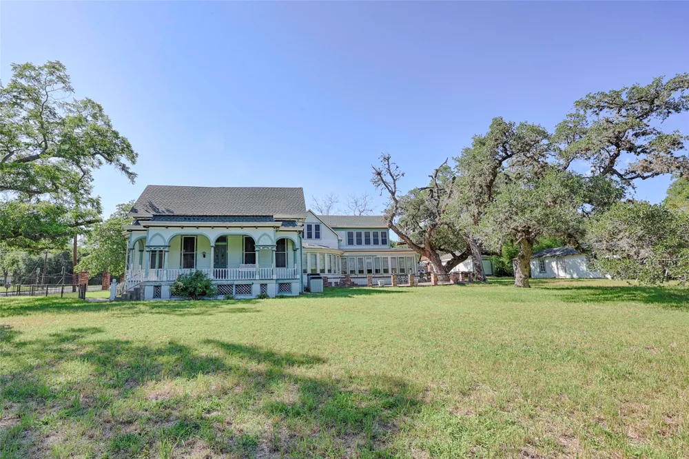 350 Madison Street La Grange, TX 78945