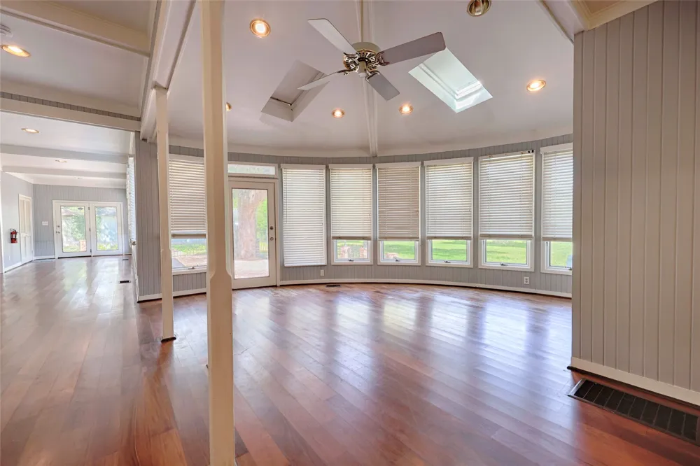 350 Madison Street La Grange, TX 78945