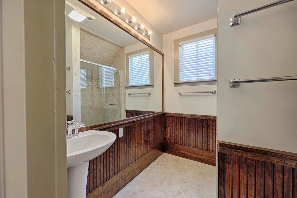 350 Madison Street La Grange, TX 78945