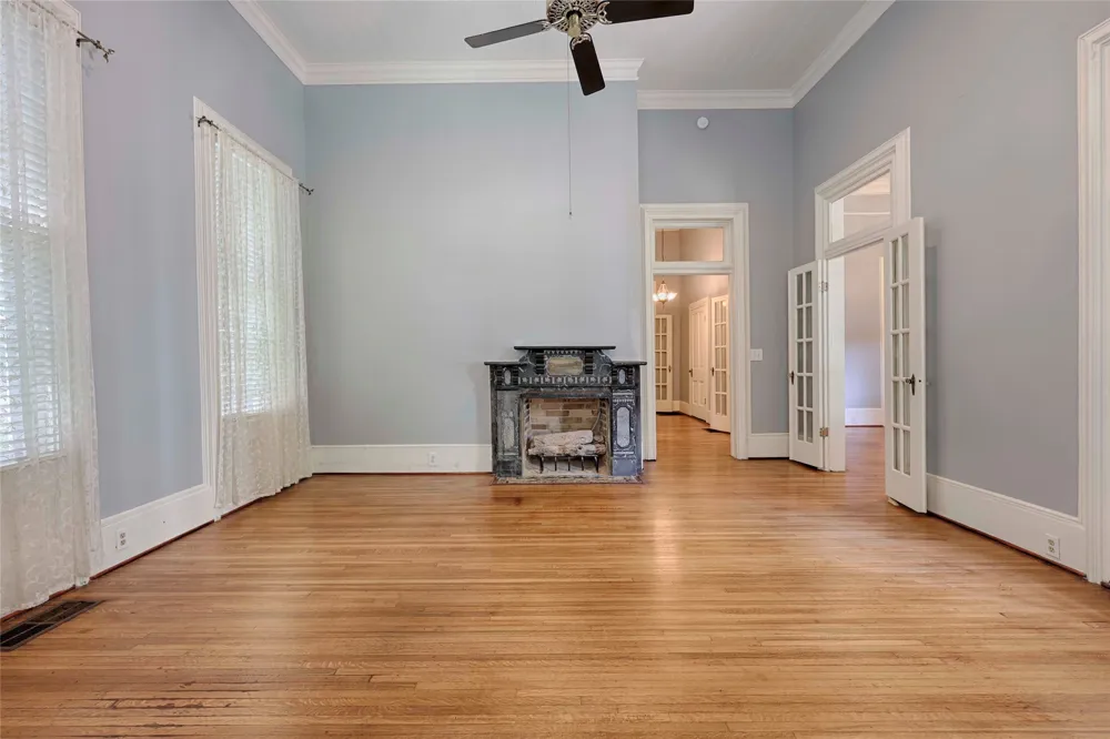 350 Madison Street La Grange, TX 78945