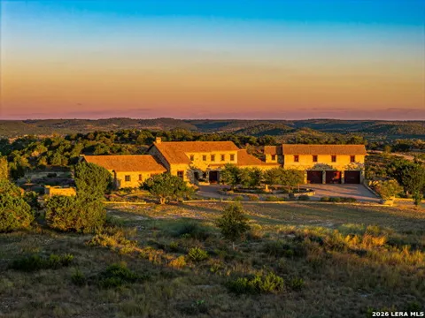250 HIDDEN HILLS RANCH