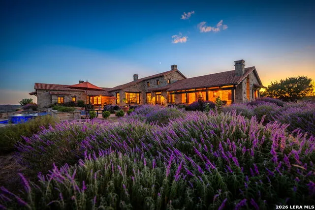 250 HIDDEN HILLS RANCH Camp Verde, TX 78010
