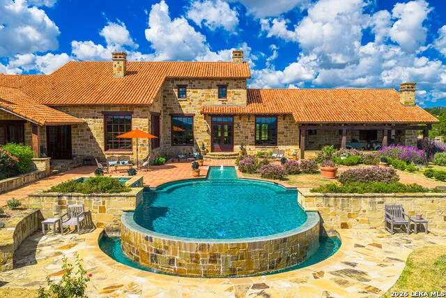 250 HIDDEN HILLS RANCH Camp Verde, TX 78010