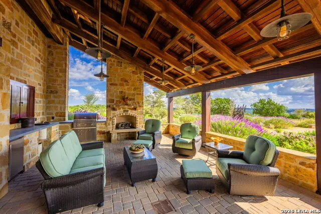 250 HIDDEN HILLS RANCH Camp Verde, TX 78010