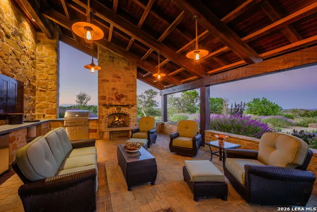250 HIDDEN HILLS RANCH Camp Verde, TX 78010
