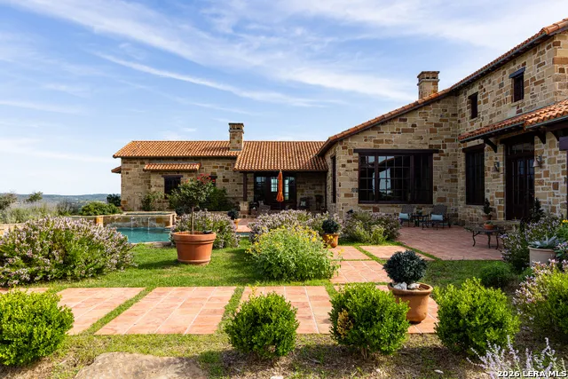 250 HIDDEN HILLS RANCH Camp Verde, TX 78010