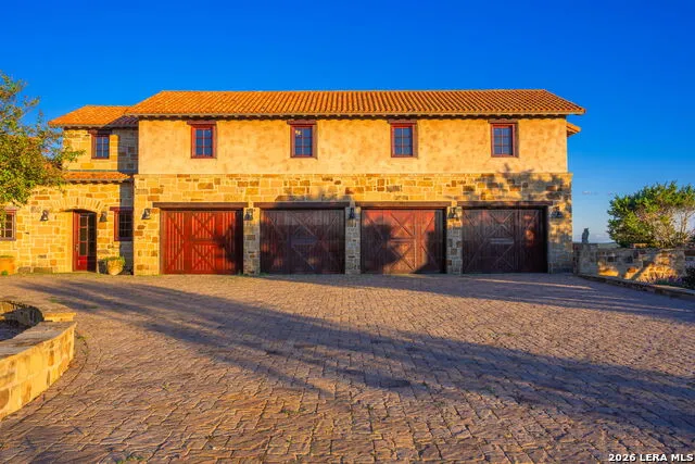 250 HIDDEN HILLS RANCH Camp Verde, TX 78010