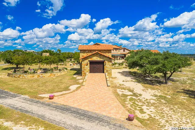 250 HIDDEN HILLS RANCH Camp Verde, TX 78010