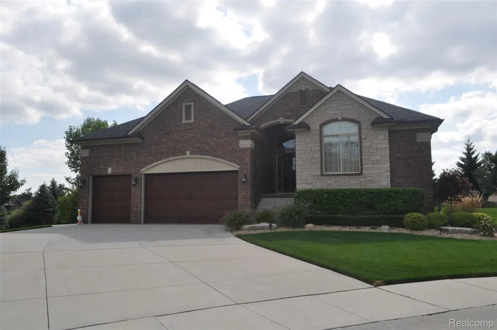 62735 Franklin Park Drive Washington Township, MI 48094