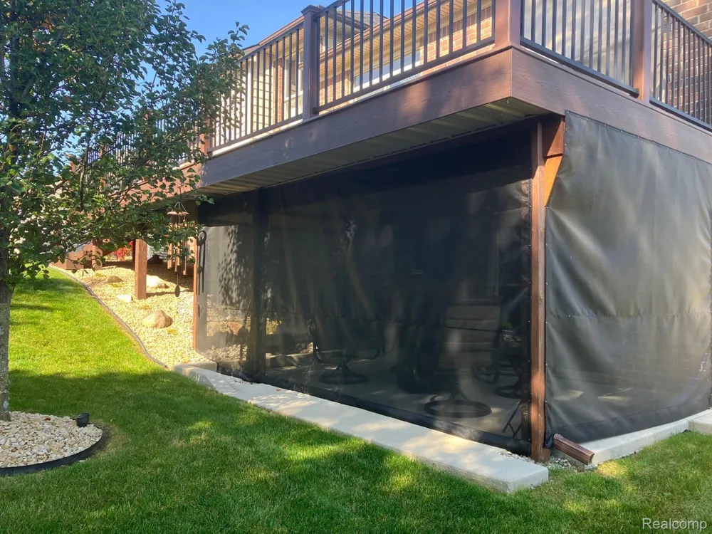 62735 Franklin Park Drive Washington Township, MI 48094