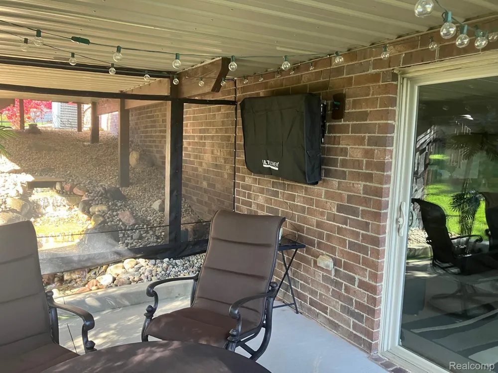 62735 Franklin Park Drive Washington Township, MI 48094