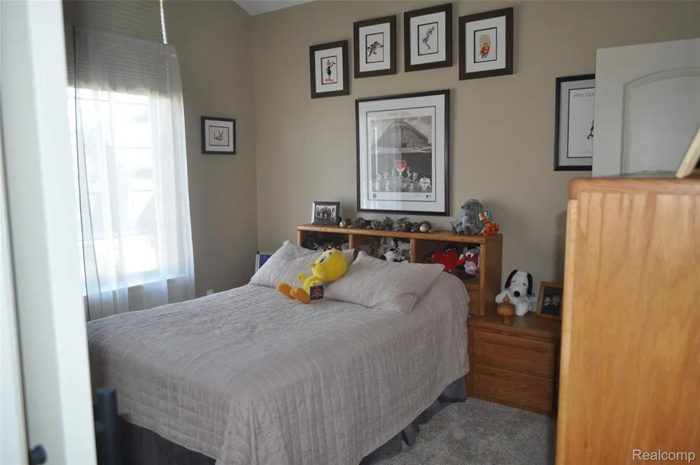 62735 Franklin Park Drive Washington Township, MI 48094