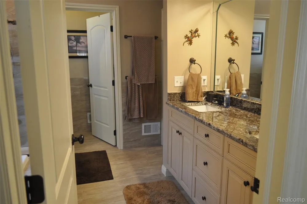 62735 Franklin Park Drive Washington Township, MI 48094