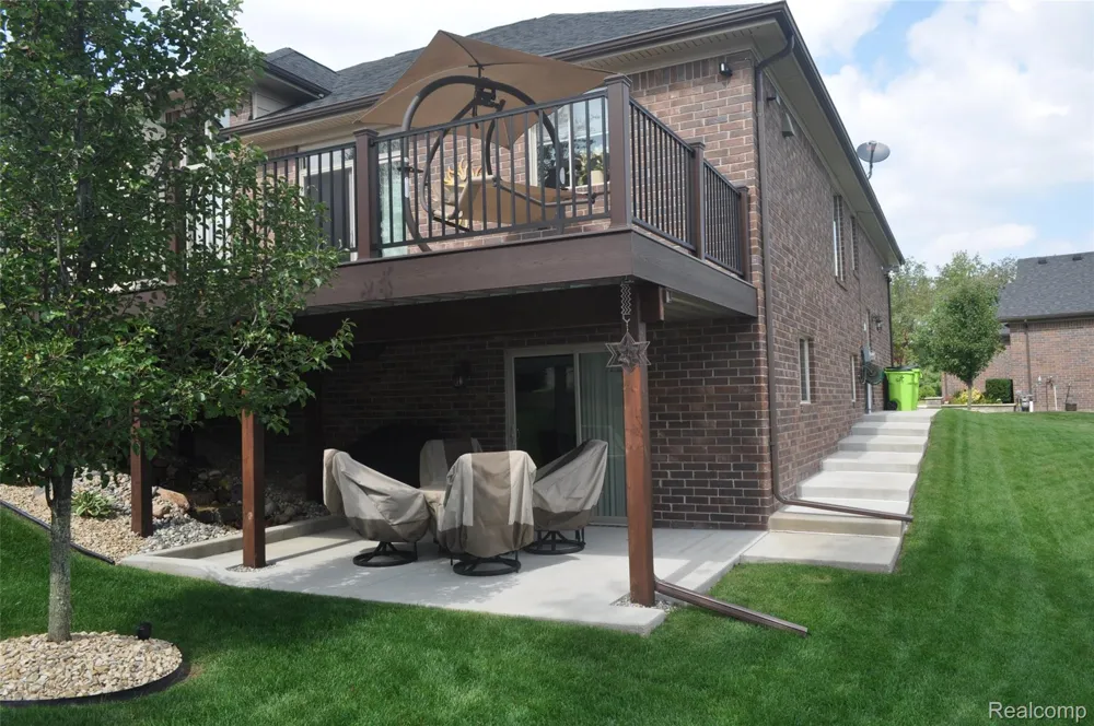 62735 Franklin Park Drive Washington Township, MI 48094