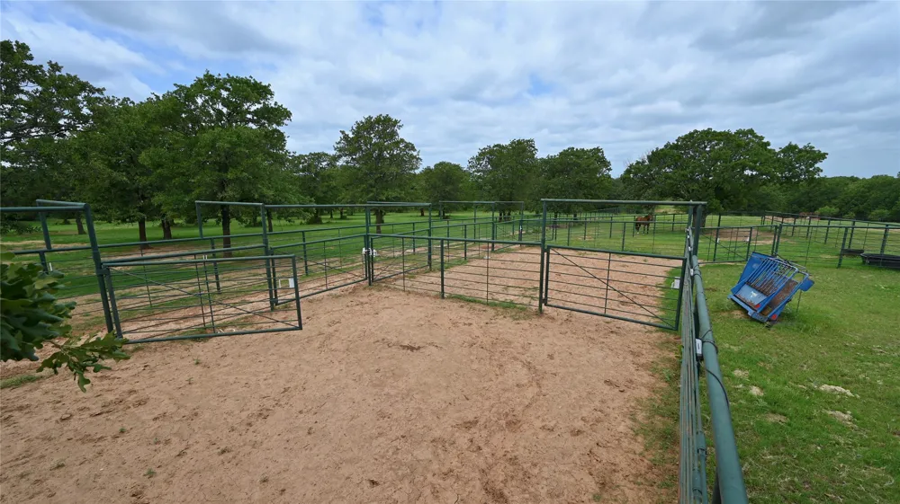 322 Liberty Chapel Road St Jo, TX 76265