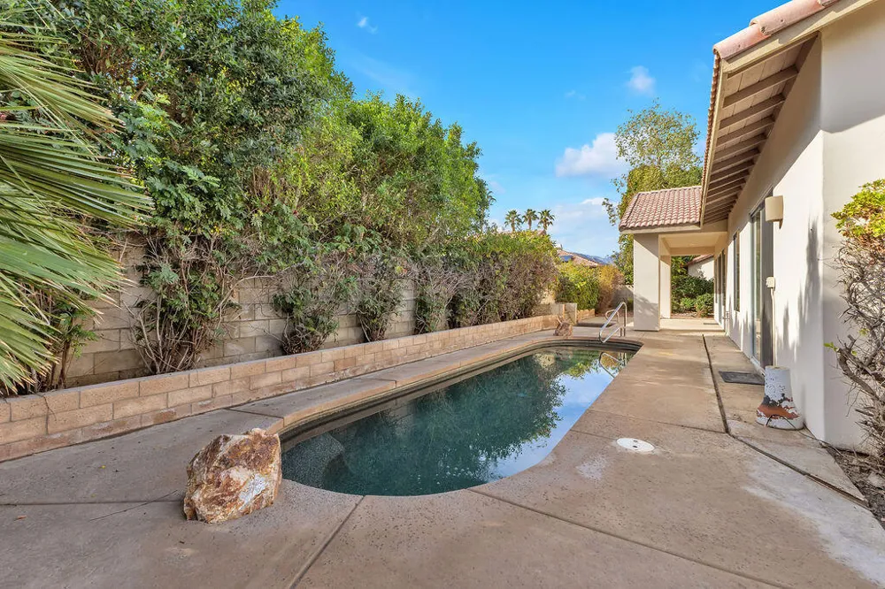 74613 Waterlily Circle Palm Desert, CA 92260