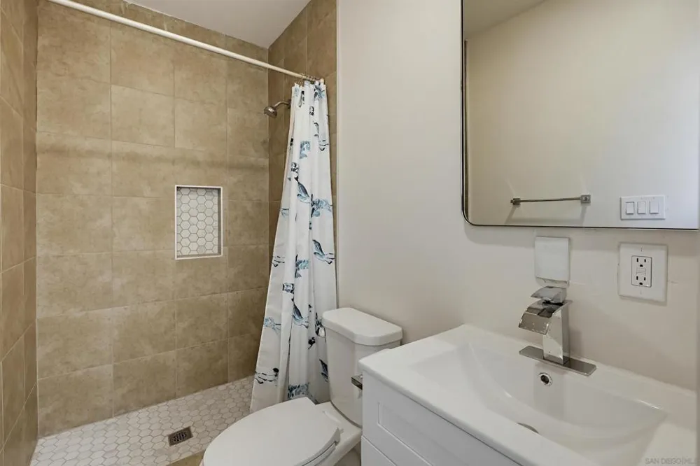 527 K Ave. National City, CA 91950