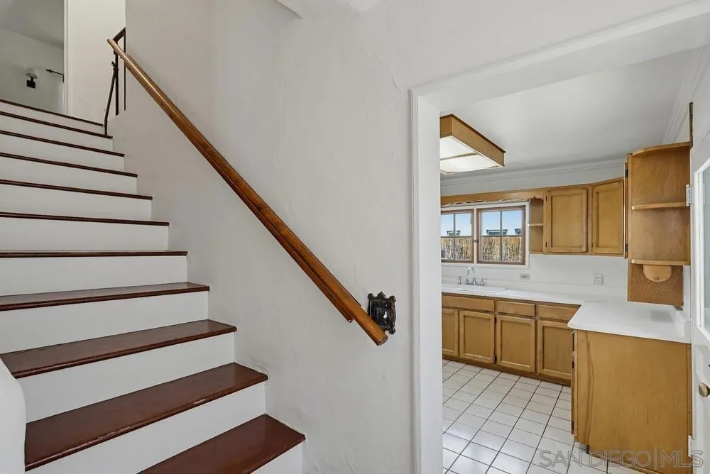 527 K Ave. National City, CA 91950