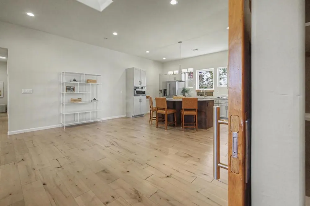 3057 California Avenue Marina, CA 93933