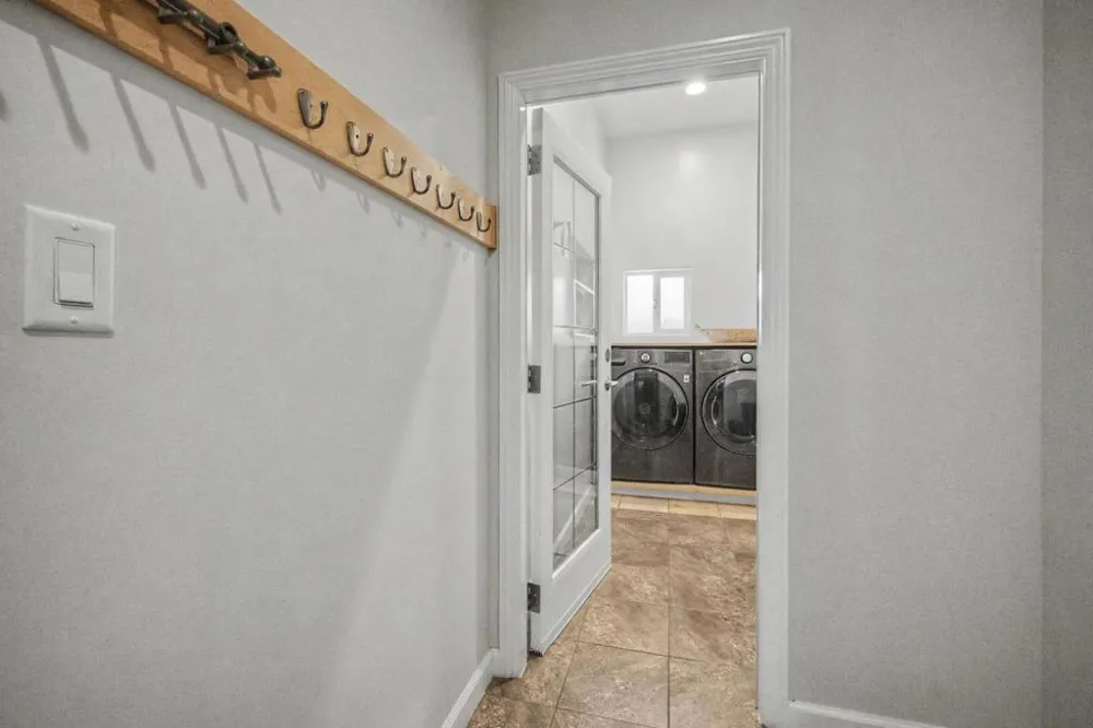 3057 California Avenue Marina, CA 93933