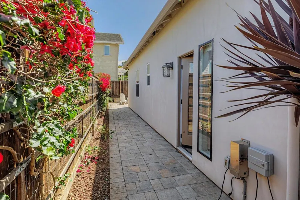 3057 California Avenue Marina, CA 93933