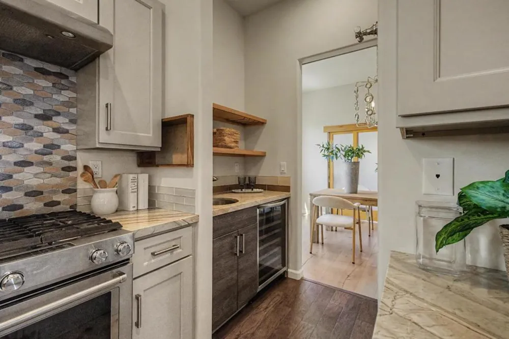 3057 California Avenue Marina, CA 93933