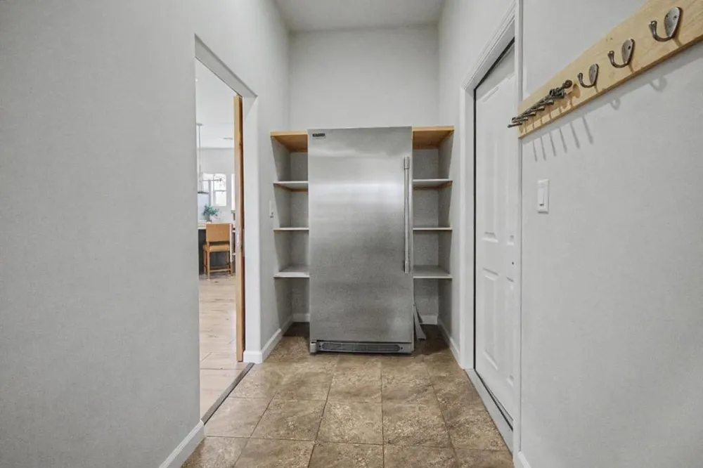 3057 California Avenue Marina, CA 93933