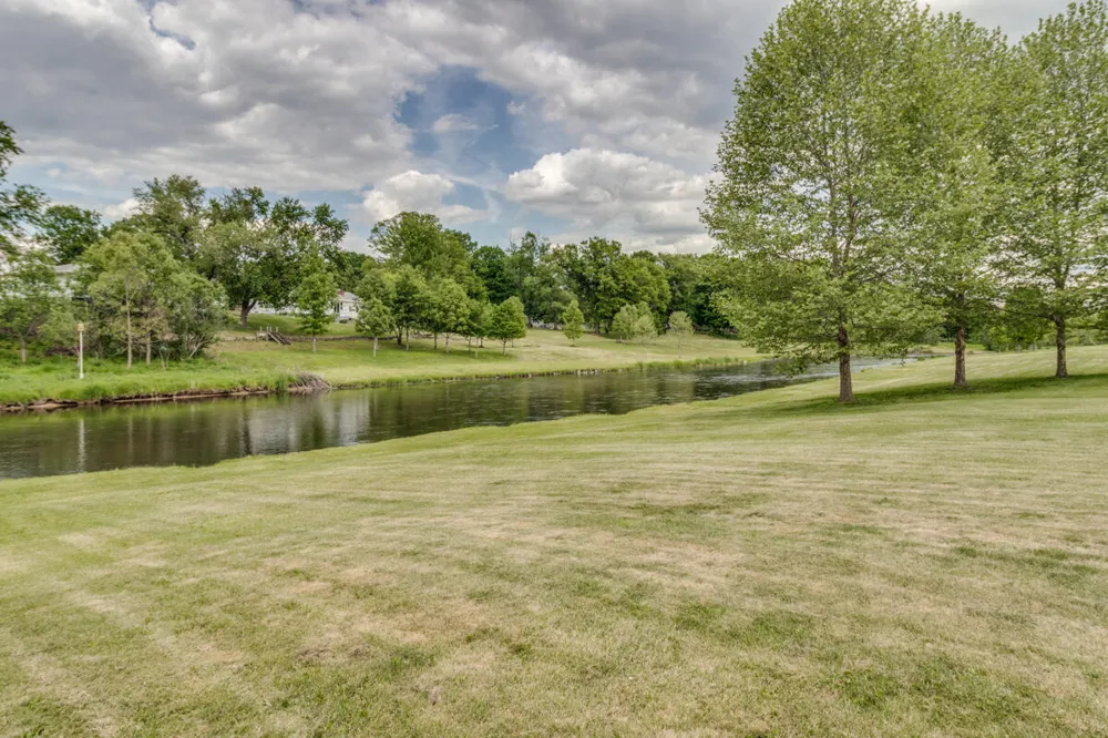 173 S Main Street Marshall Township, MI 49033