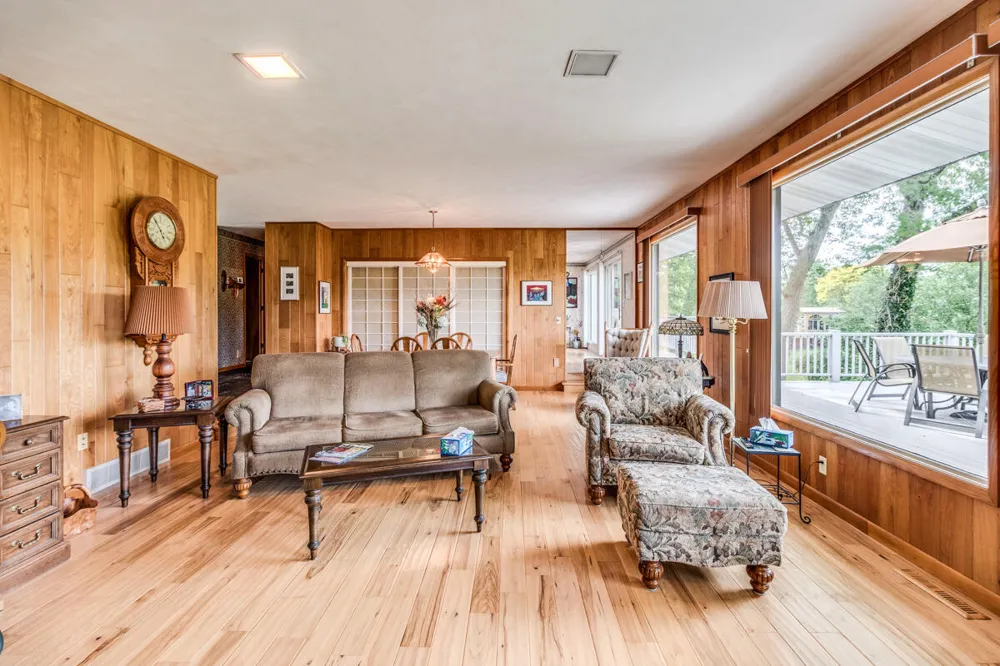 173 S Main Street Marshall Township, MI 49033