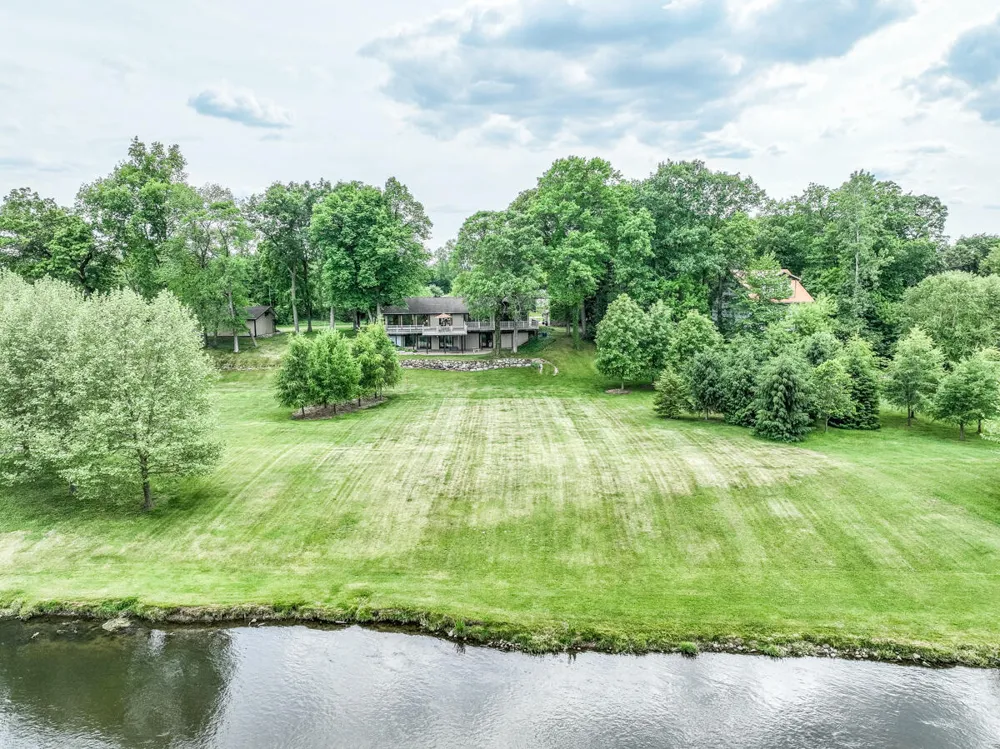 173 S Main Street Marshall Township, MI 49033