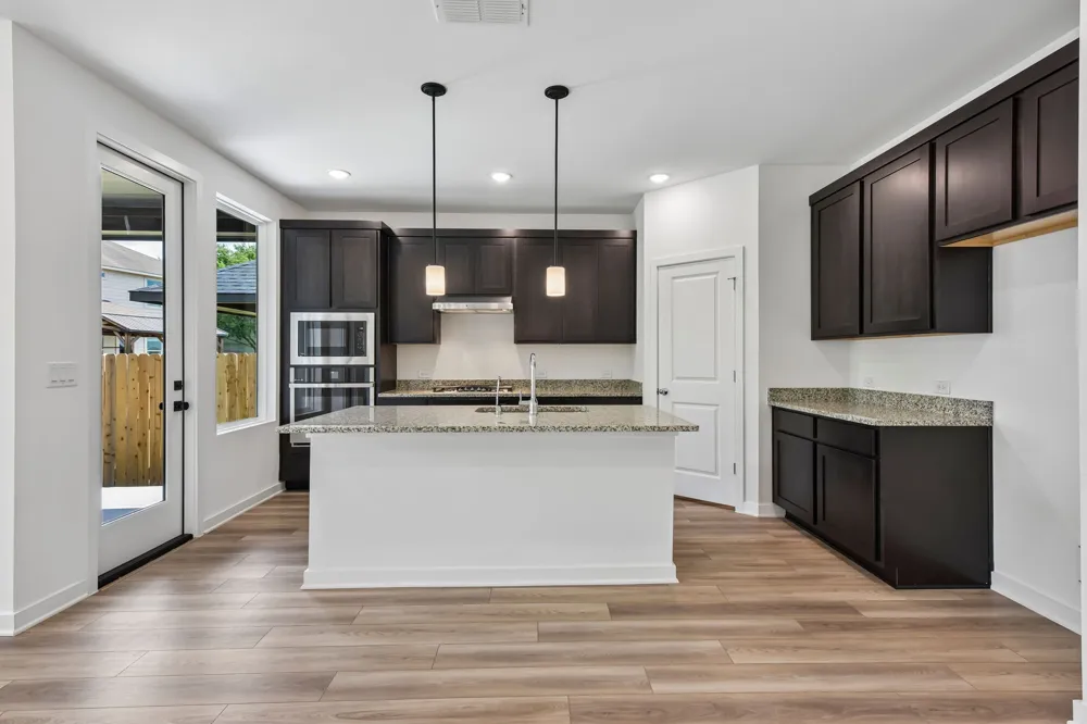 310 Romans Road Kyle, TX 78640