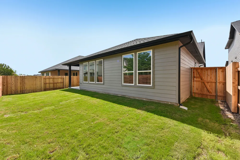 310 Romans Road Kyle, TX 78640