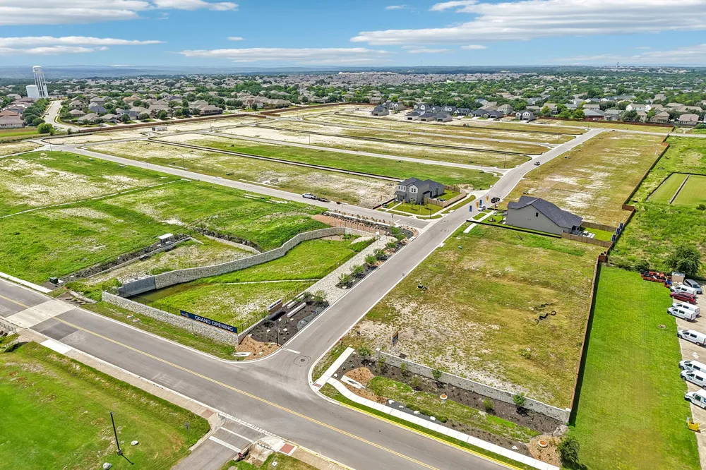 310 Romans Road Kyle, TX 78640