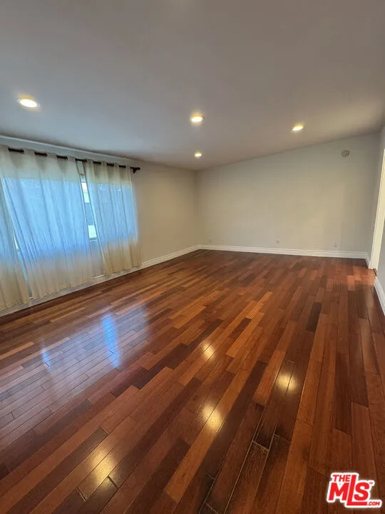 6205 Nita Avenue Woodland Hills, CA 91367