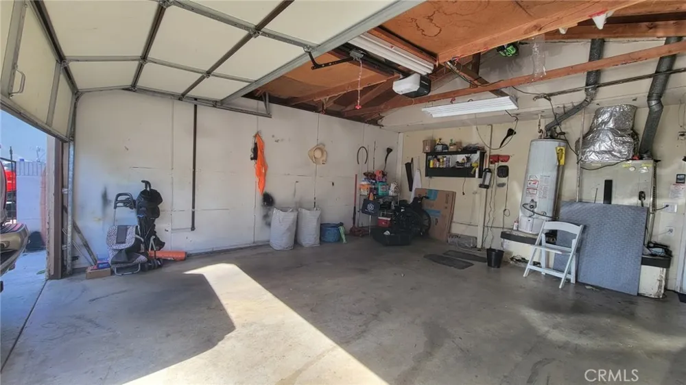 9306 Parmelee Avenue Los Angeles, CA 90002