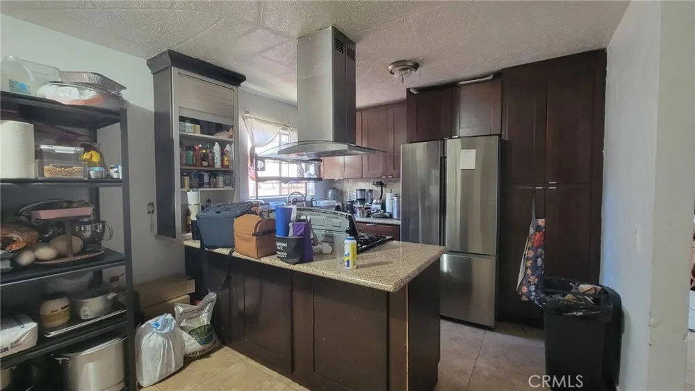 9306 Parmelee Avenue Los Angeles, CA 90002