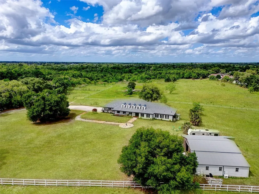 5750 OAK HOLLOW LANE Oviedo, FL 32765