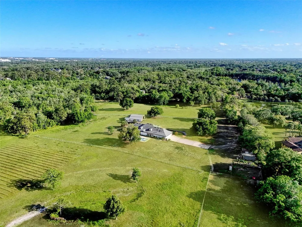 5750 OAK HOLLOW LANE Oviedo, FL 32765