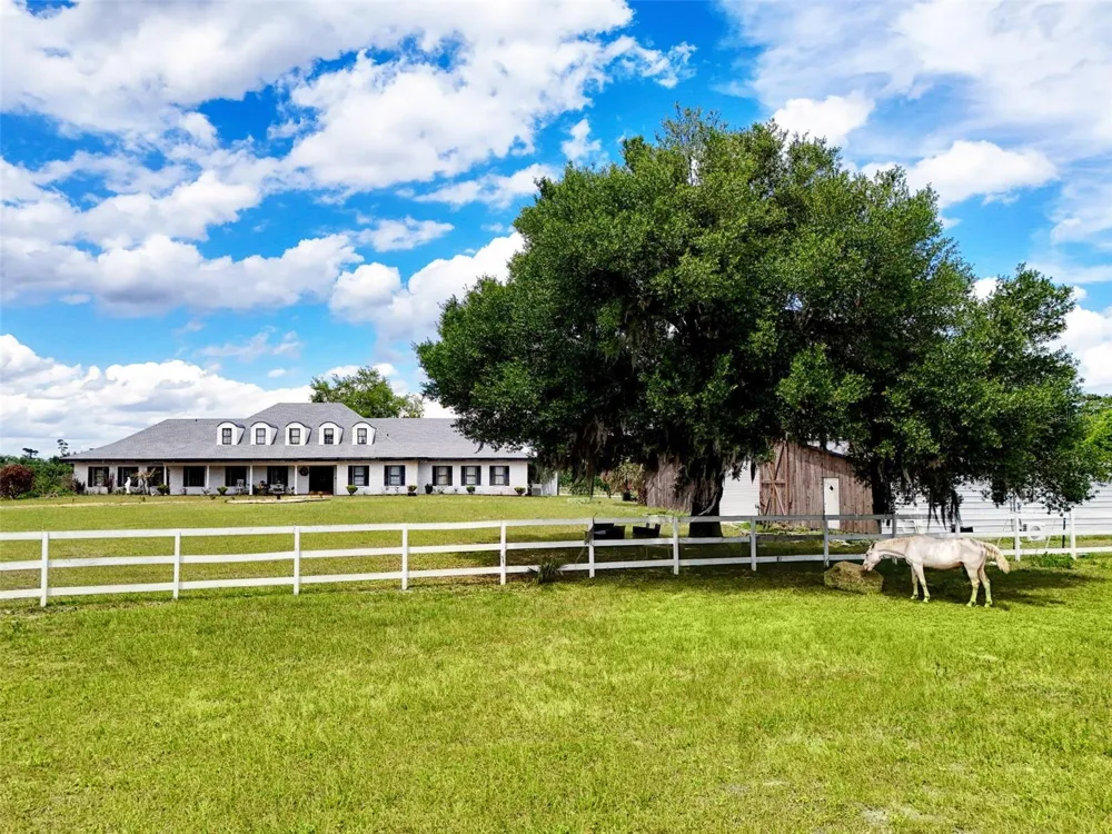 5750 OAK HOLLOW LANE Oviedo, FL 32765