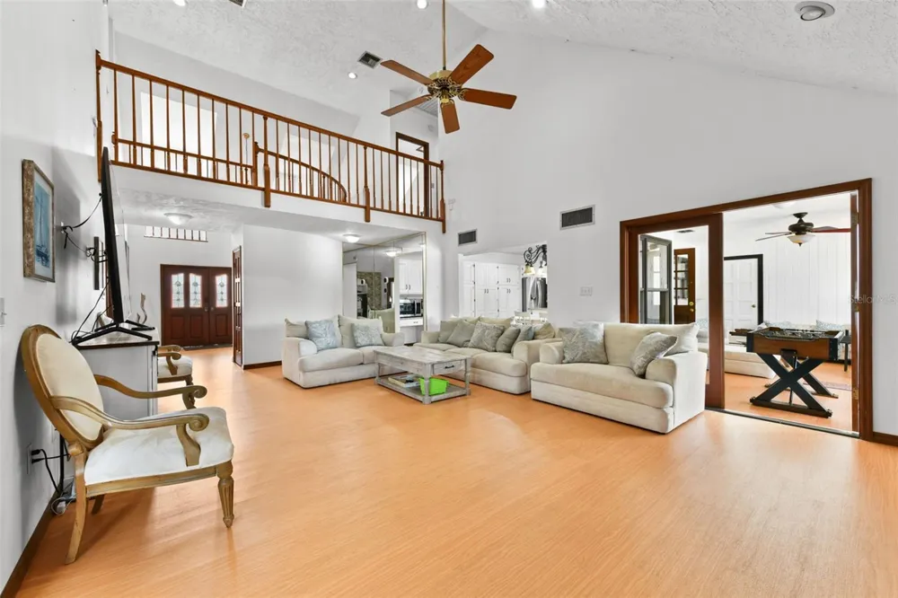 5750 OAK HOLLOW LANE Oviedo, FL 32765