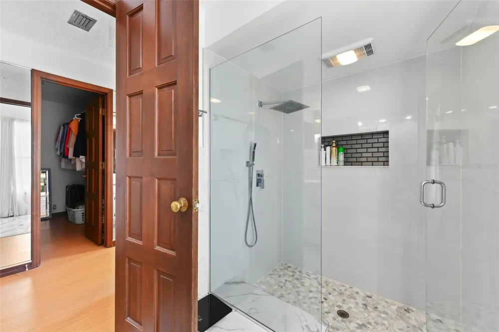 5750 OAK HOLLOW LANE Oviedo, FL 32765