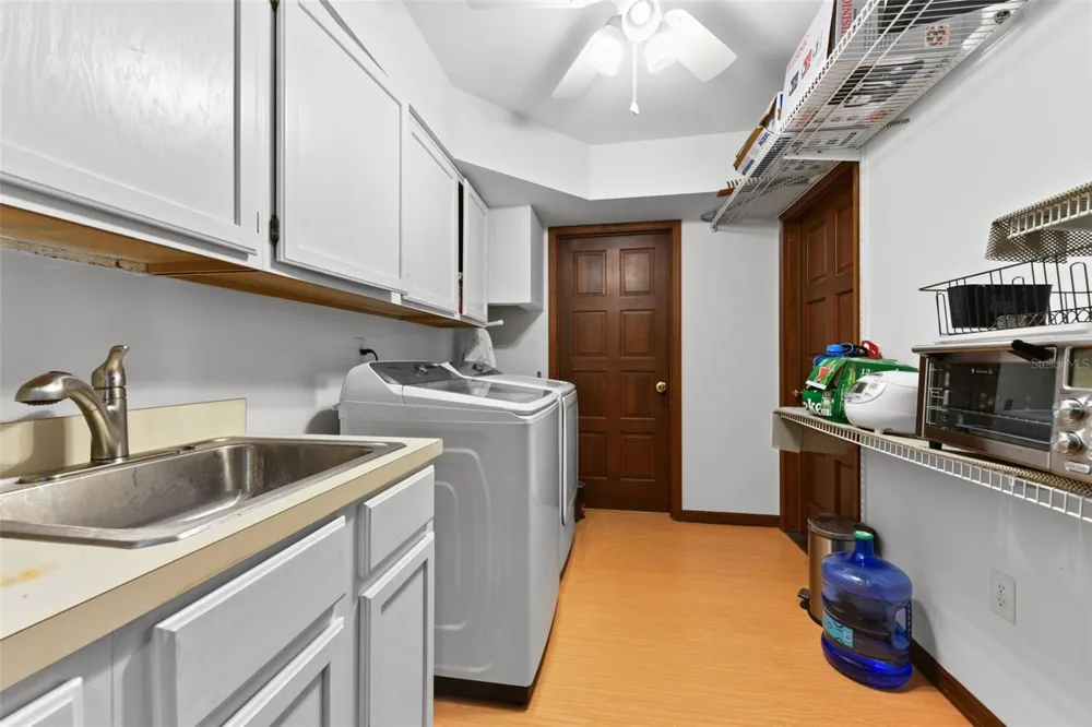5750 OAK HOLLOW LANE Oviedo, FL 32765