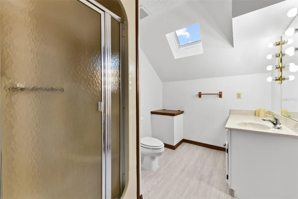 5750 OAK HOLLOW LANE Oviedo, FL 32765