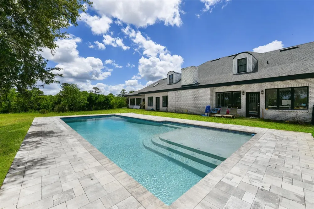 5750 OAK HOLLOW LANE Oviedo, FL 32765