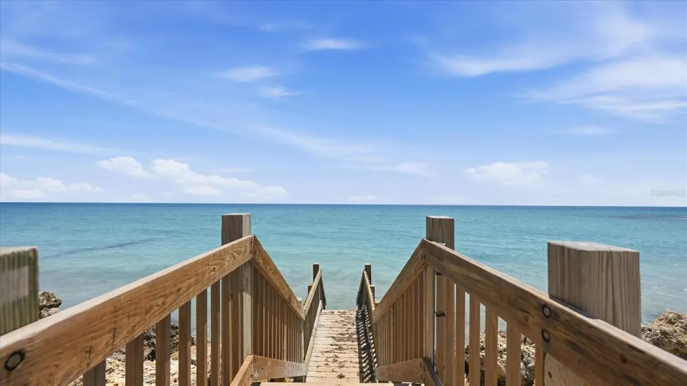 7723 SANDERLING ROAD Sarasota, FL 34242