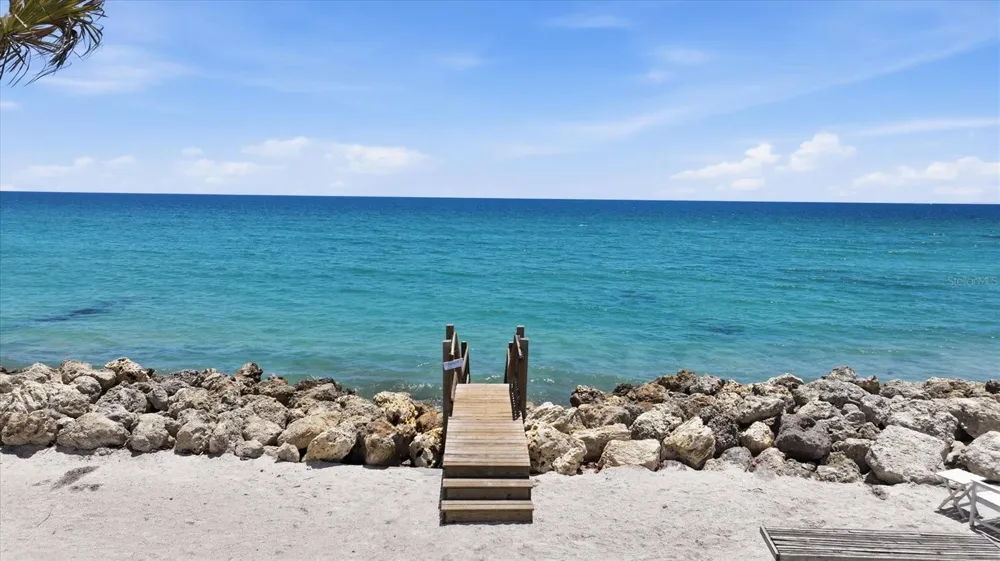 7723 SANDERLING ROAD Sarasota, FL 34242
