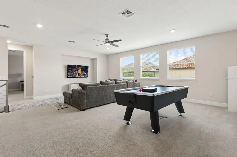 8373 LUDINGTON CIRCLE Orlando, FL 32836