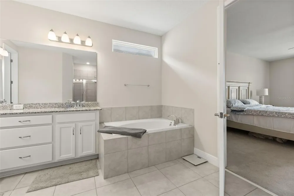8373 LUDINGTON CIRCLE Orlando, FL 32836