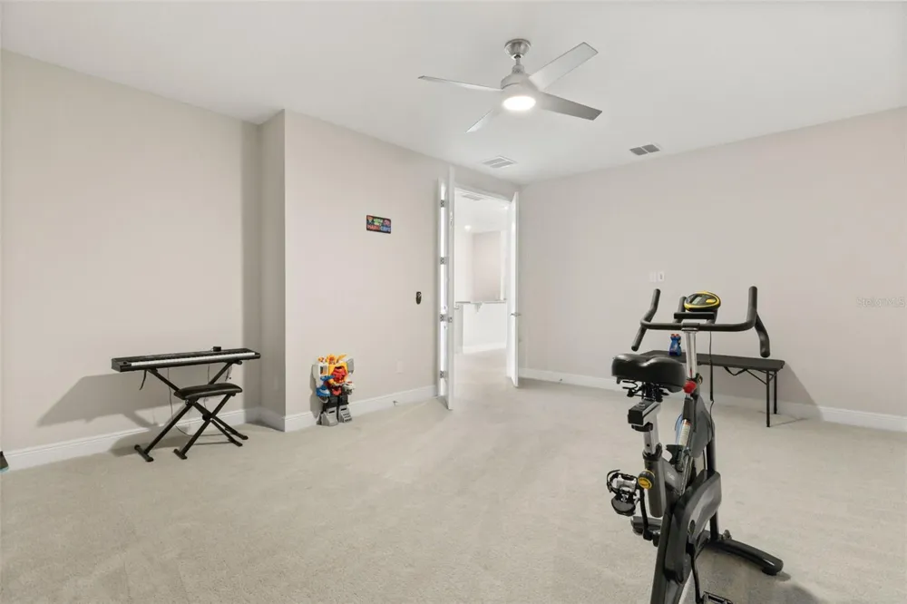 8373 LUDINGTON CIRCLE Orlando, FL 32836